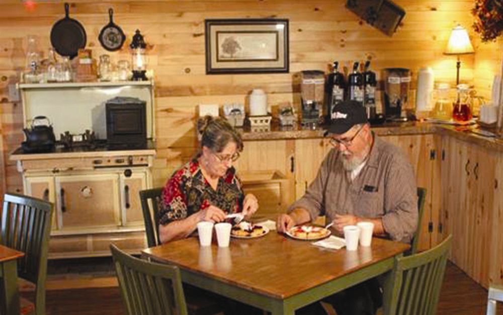Maine Woods Inn ブルワー  エクステリア 写真