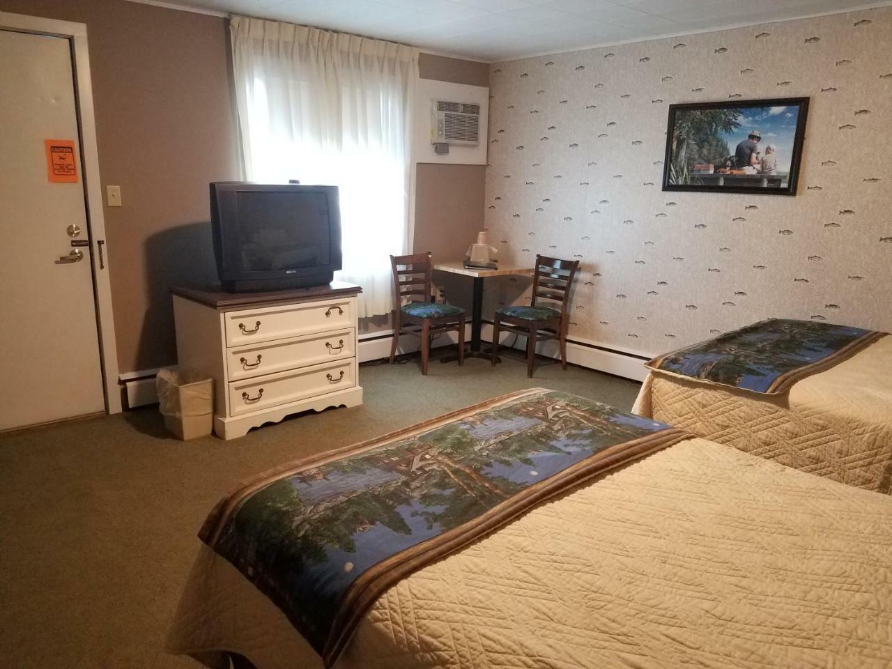 Maine Woods Inn ブルワー  エクステリア 写真